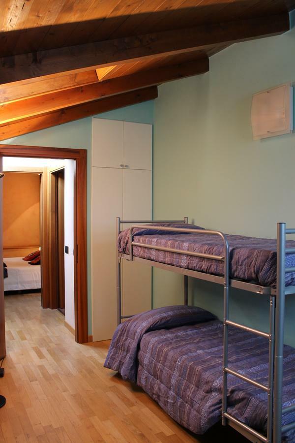 B&B Family House Franciacorta Corte Franca Bagian luar foto